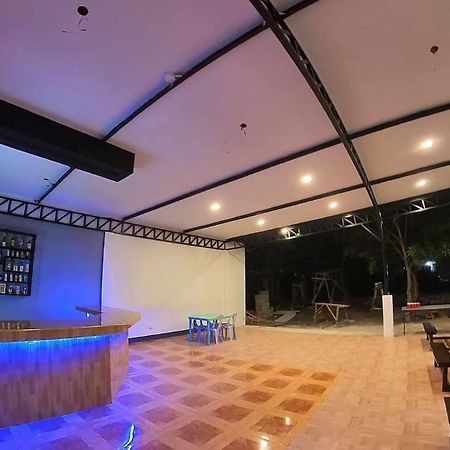 Junie Pension House Моалбоал Экстерьер фото