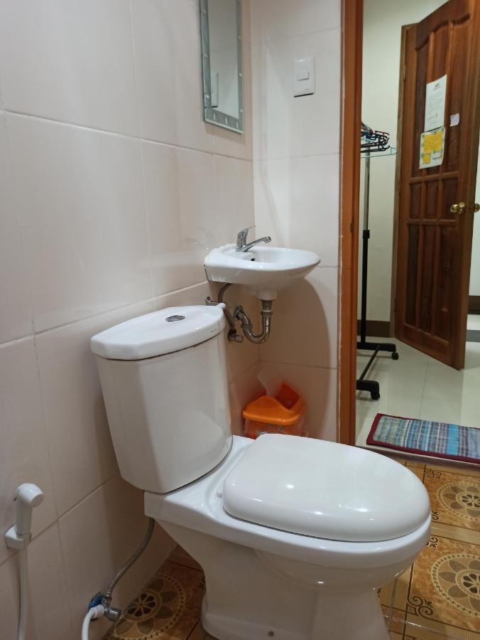 Junie Pension House Моалбоал Экстерьер фото