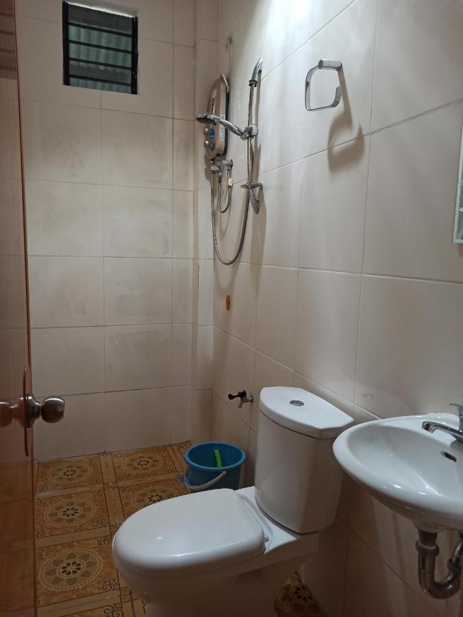 Junie Pension House Моалбоал Экстерьер фото