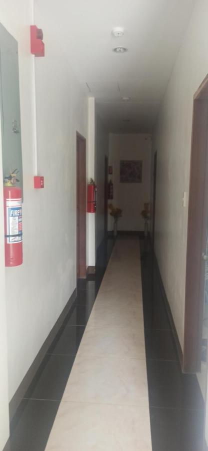 Junie Pension House Моалбоал Экстерьер фото